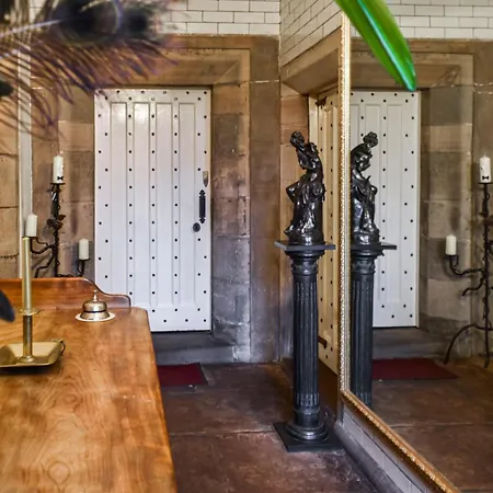 Hall West Wing Ferienhaus *